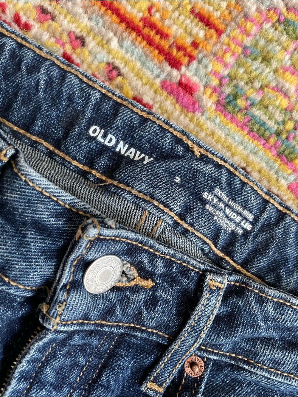 Old Navy BAGGY& Wide leg Jeans. Two pairs for ONE PRICE! - Picture 3 of 13